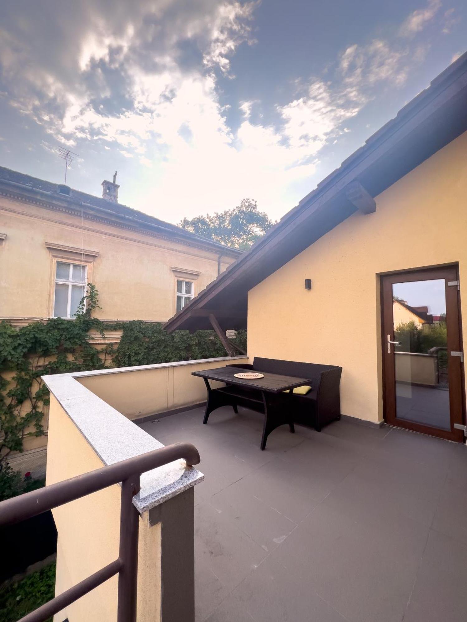 Kesletz House Hotel Sibiu Bagian luar foto